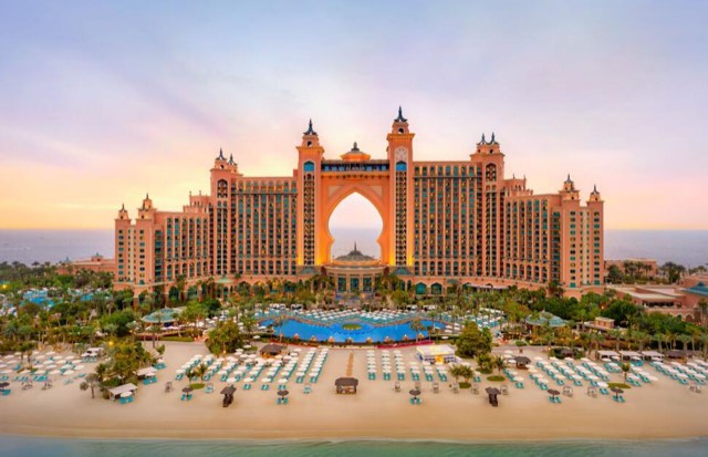 Seven Palm Hotel