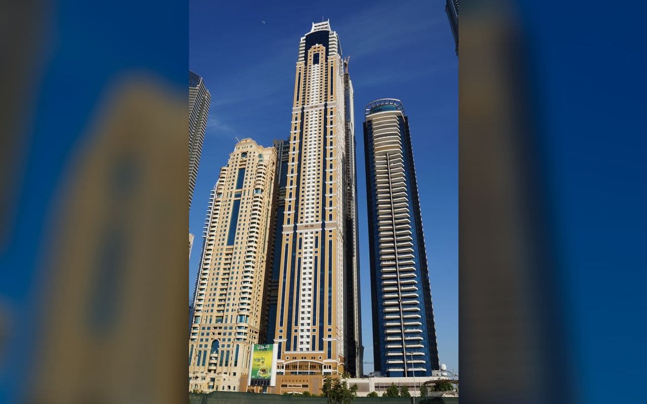 Elite residence