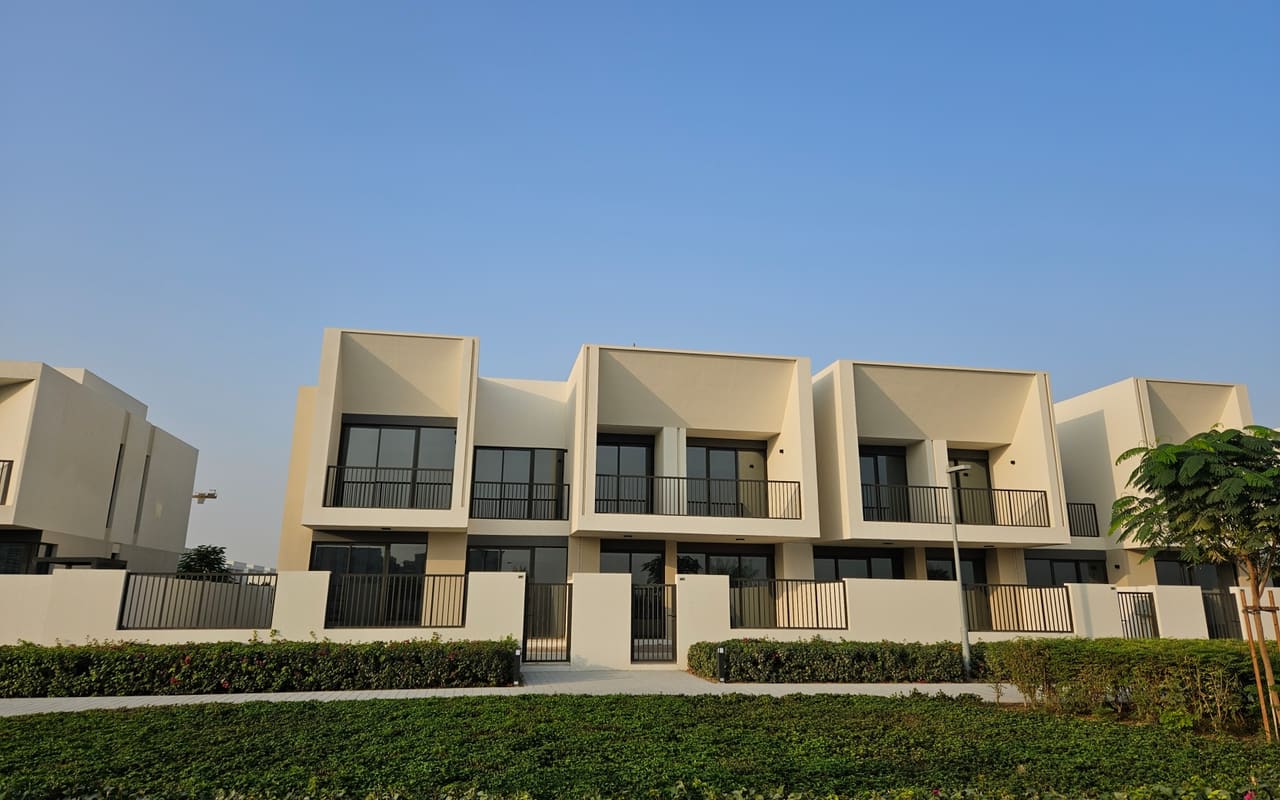 Maha Townhouses