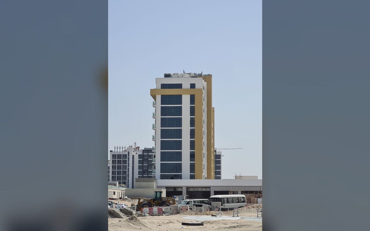 Azizi Riviera 12