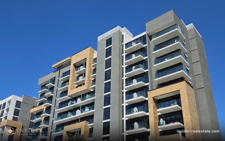 Azizi Riviera 21