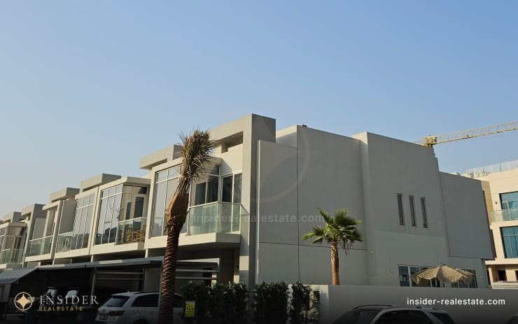 Royal Park South Villas