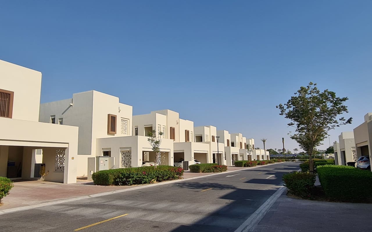 Mira Oasis, Reem