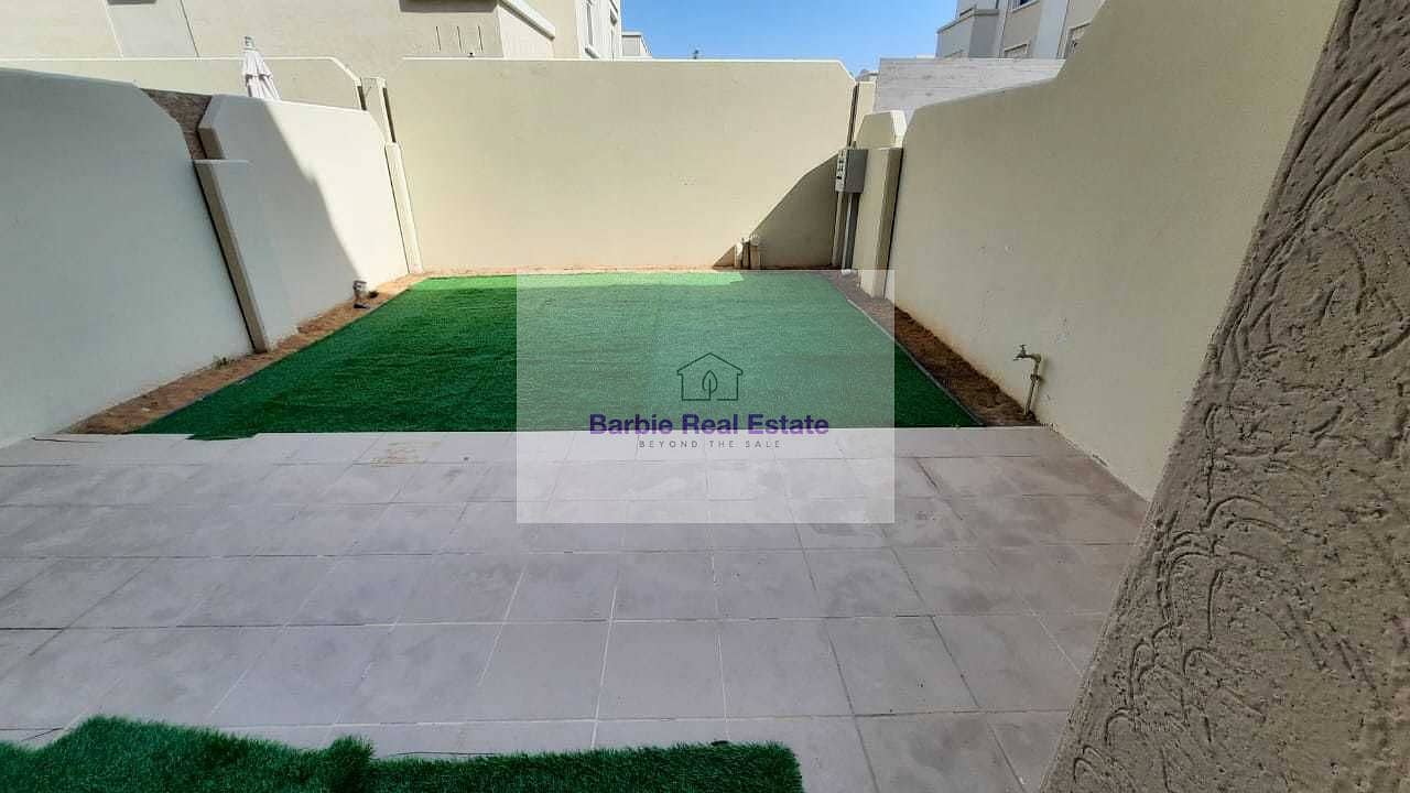Al Reef Villas